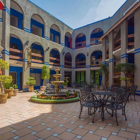 מונטריי Hotel La Silla מראה חיצוני תמונה