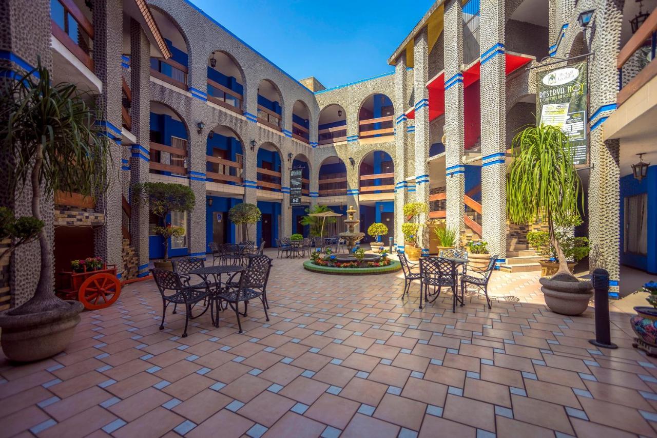 מונטריי Hotel La Silla מראה חיצוני תמונה
