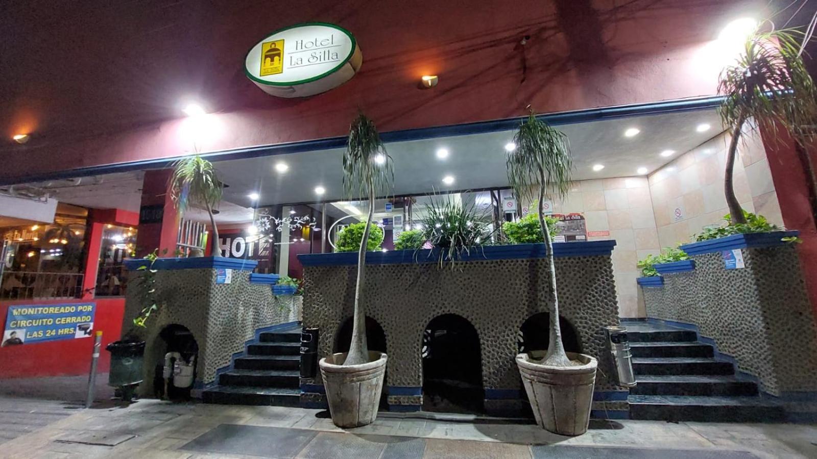 מונטריי Hotel La Silla מראה חיצוני תמונה