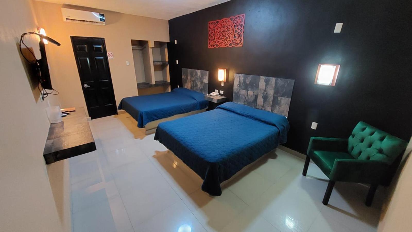 מונטריי Hotel La Silla מראה חיצוני תמונה