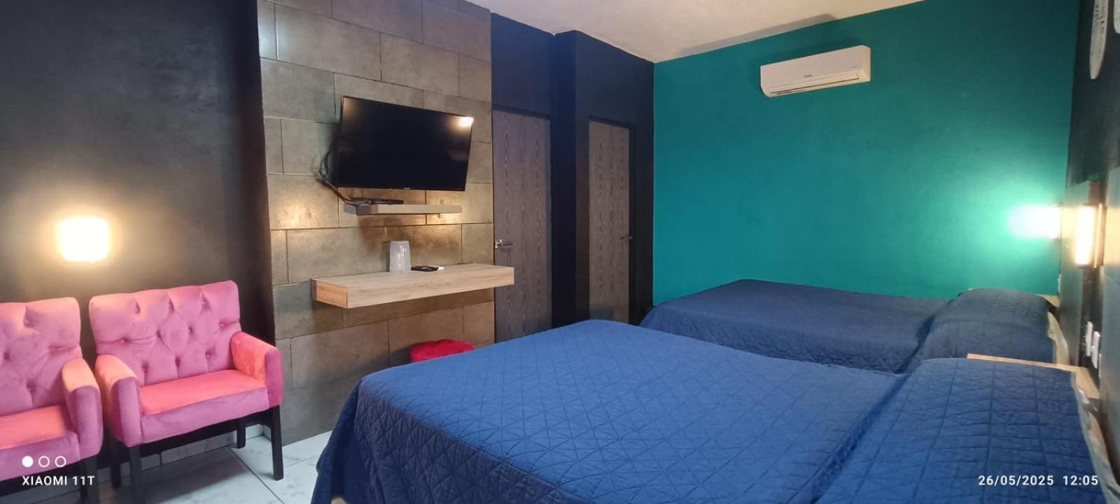 מונטריי Hotel La Silla מראה חיצוני תמונה