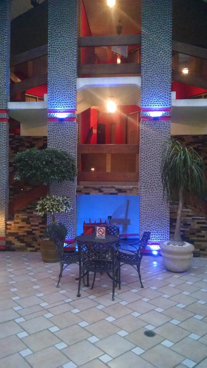 מונטריי Hotel La Silla מראה חיצוני תמונה